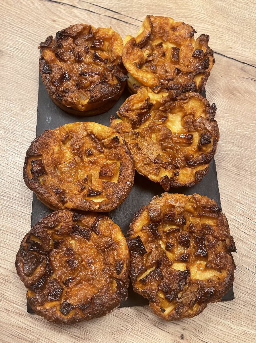 Far breton aux pommes caramélisées